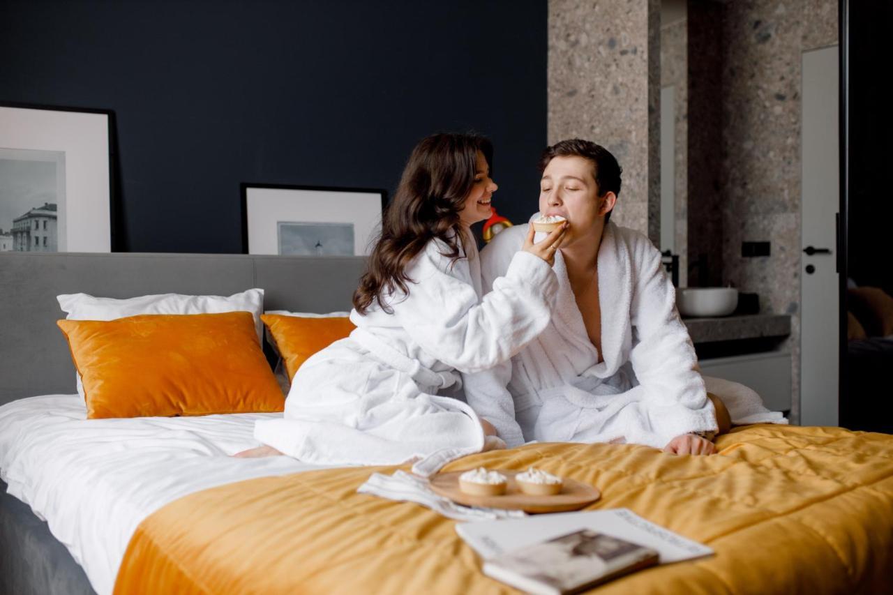 Once Apartments イヴァーノ＝フランキーウシク エクステリア 写真